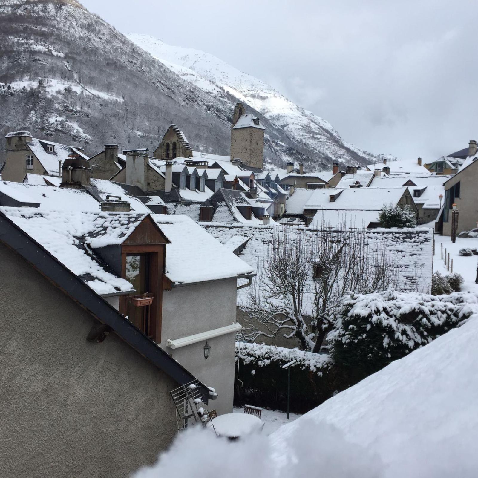 La Petite Maison Des Montagnes Luz-Saint-Sauveur Kültér fotó